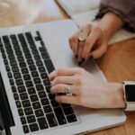 Postazione di lavoro per progettare una nuova attività imprenditoriale con Resto al Sud 2.0